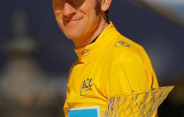 Bradley Wiggins, con el maillot amarillo de líder del Tour de Francia