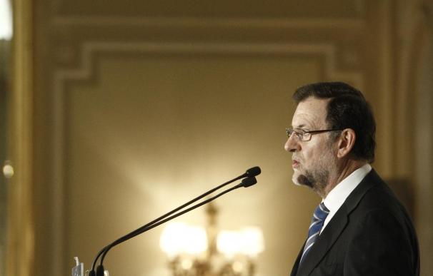 Rajoy defiende partidos fuertes en Europa frente al peligro de "disgregadores" y "eurófobos"