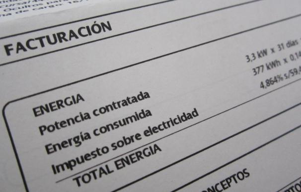 La subida del IVA afectará a facturas de la luz, agua, teléfono y gas anteriores a septiembre
