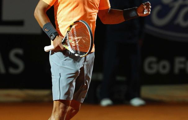 Nadal vence en su debut en Roma por 6-1 y 7-5