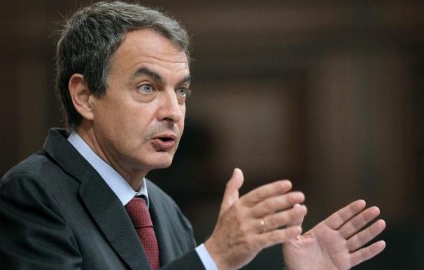 Zapatero llega al Consejo Europeo que busca reforzar la política exterior