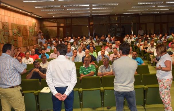 Más de 250 empresarios abordan con la presidenta de la Diputación de Cáceres la situación del sector en la provincia