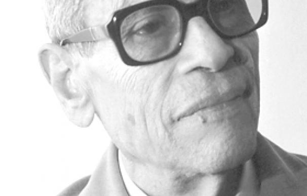 Gracias a su literatura, al autor Naguib Mahfouz (El Cairo, 1911- 2006) le confirmaban que el mundo árabe había logrado por primera vez el premio Nobel