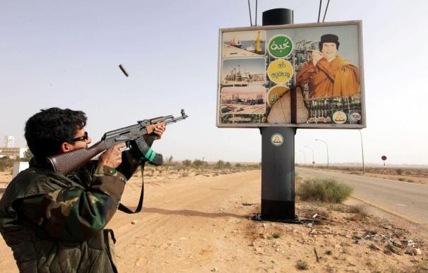 Gadafi dice que Al Qaeda está en el origen de las revueltas árabes