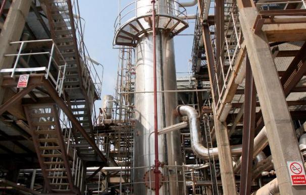 Los países de la OPEP se unen a Arabia Saudí para aumentar la producción de crudo