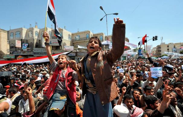 Mueren dos oficiales de la inteligencia yemení en nuevos ataques de Al Qaeda