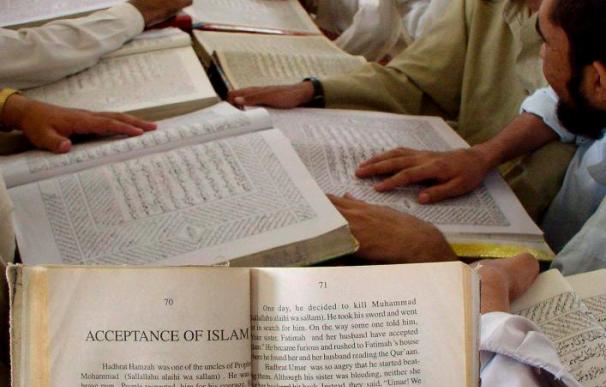 El Vaticano dice que quemar el Corán es un ultraje a un libro sagrado