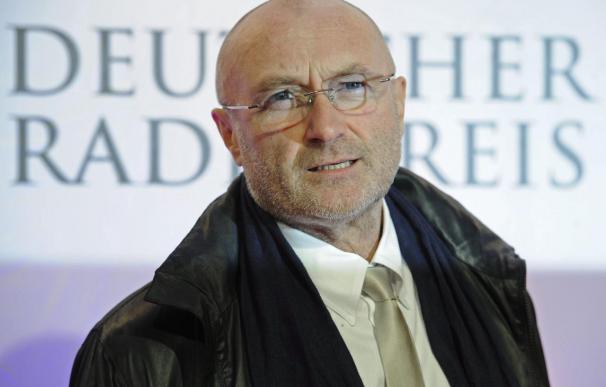 Phil Collins anuncia que deja la música por problemas médicos