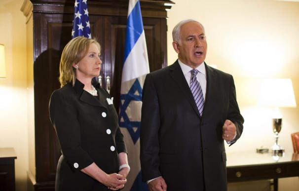 Hay una oportunidad de verdad para el éxito del diálogo en Oriente Medio, dice Clinton