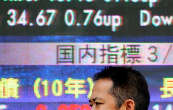 El Nikkei pierde más del dos por ciento ante la apreciación del yen