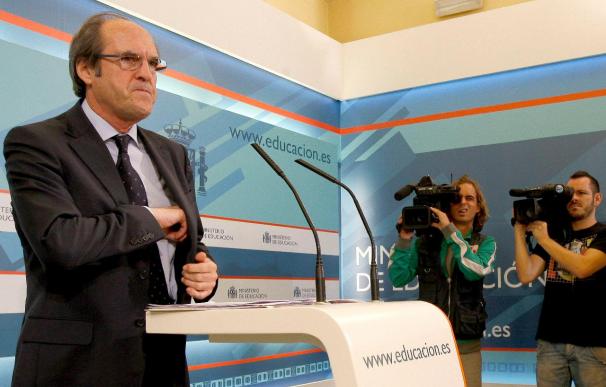 Gabilondo anuncia 15 millones de euros para los alumnos de alto rendimiento