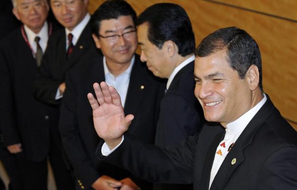 El presidente de Ecuador dice que espera restablecer relaciones con Colombia antes de diciembre