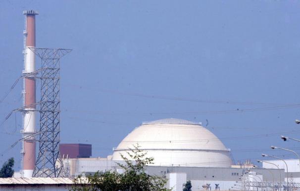 Irán tiene uranio enriquecido para fabricar dos bombas atómicas, según el OIEA