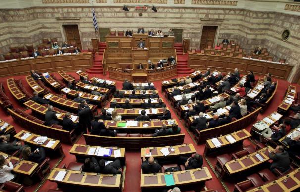 Grecia aprueba el paquete de ajuste para recibir el nuevo tramo ayuda