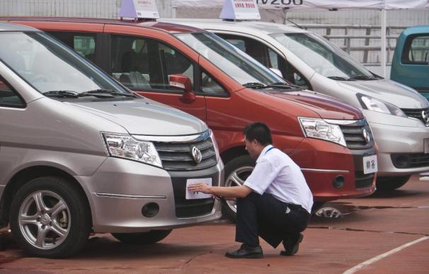 El Gobierno chino dice que un aumento en el sector del automóvil dañará la economía
