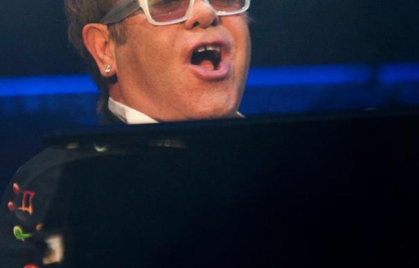 Elton John y Bocelli fascinan en Palma a una multitud que disfrutó de 2 estrellas