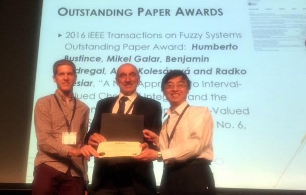 Dos profesores de la UPNA recogen en Canadá el premio al mejor artículo en una revista de ingeniería