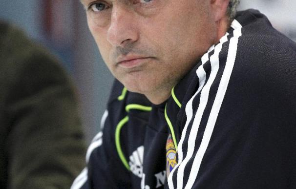 Mourinho afirma que, si el Real Madrid le echa, no se va "al Málaga sino a un grande"