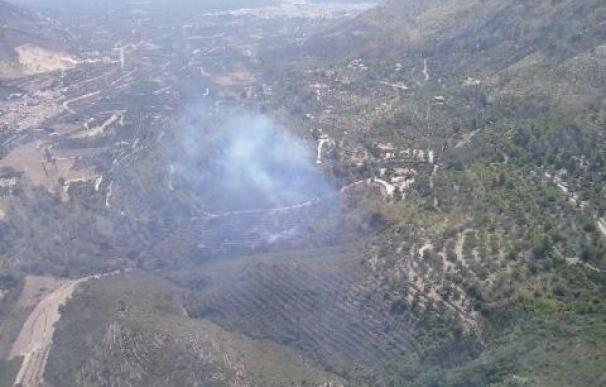 Tres nuevos fuegos declarados este domingo afectan a Adsubia y Ondara (Alicante) y Albaida (Valencia)
