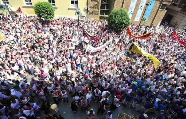 Arrancan las fiestas de La Vaquilla en Teruel con la puesta del pañuelo a Torico