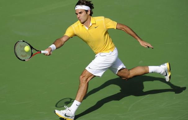 Federer y Djokovic se citan en las semifinales tras batir a Wawrinka y Gasquet