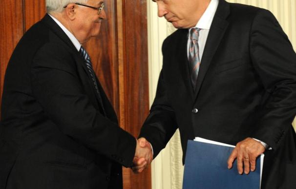 Netanyahu le dice a Abás que alcanzar la paz requerirá de concesiones mutuas
