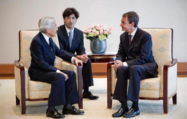 Zapatero, recibido en audiencia por el emperador Akihito