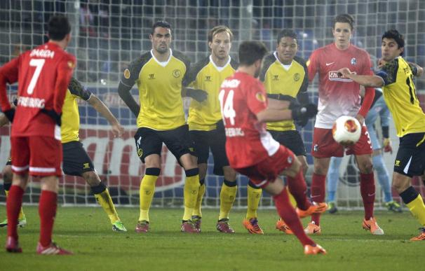 0-2. Iborra y Rusescu aseguran el primer lugar del grupo para el Sevilla
