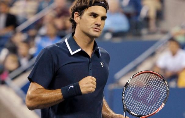 Federer sigue intratable y buscará la final ante un Djokovic en crecimiento
