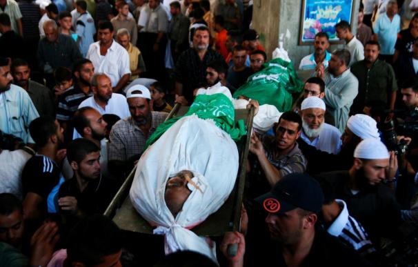 Un palestino muerto y tres heridos en un ataque aéreo israelí en Gaza