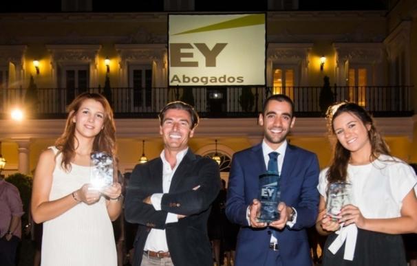 EY premia con un contrato fijo el mejor trabajado sobre derecho fiscal de España