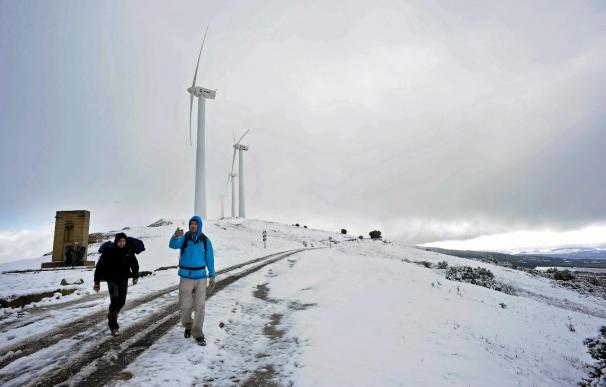 Vientos, frío y nieve se reparten en el norte y noreste, Lanzarote y Coruña