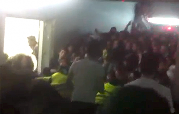 Imágen de la avalancha que provocó tres muertos en el Madrid Arena