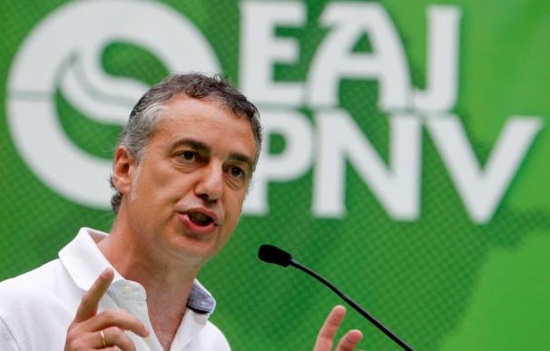 Urkullu pide al PSE-EE que "al menos no estorben" en la negociación con Madrid