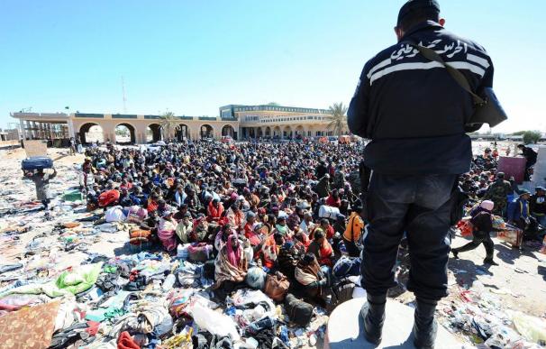 Cesa el flujo de inmigrantes en la frontera tunecina de Ras el Jedir