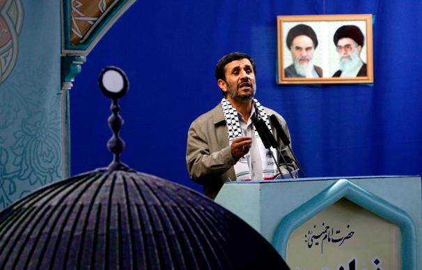 Ahmadineyad condena las "negociaciones de la paz" y las califica de "fracasadas"