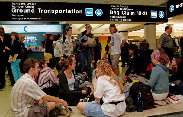 Reabren las salas del aeropuerto de Miami evacuadas por una maleta sospechosa