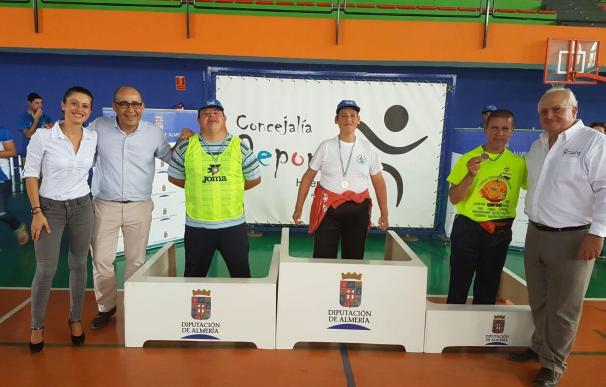 Diputación celebra con éxito en Huércal-Overa el primer encuentro de deporte adaptado Almería-Murcia