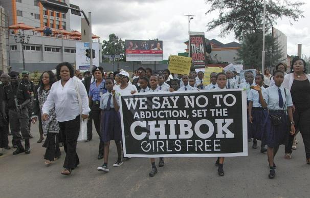 El líder de Boko Haram pide la liberación de prisioneros a cambio de las niñas secuestradas