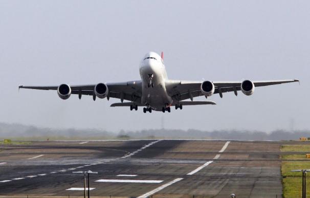 Airbus de Qantas realiza un aterrizaje forzoso tras detectarse fuego en la cabina