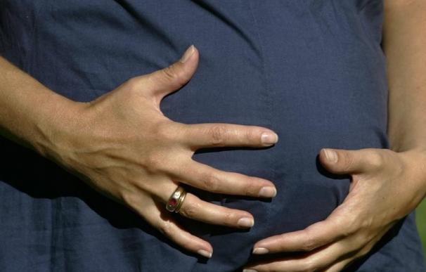 Las prestaciones por maternidad descienden un 1,41% y las de paternidad suben un 3,63% hasta septiembre