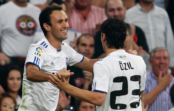 Carvalho salva el estreno de Mourinho en el Bernabéu