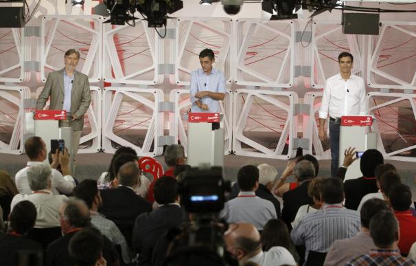 Los candidatos del PSOE prometen integración y primarias para noviembre