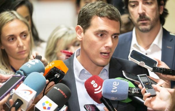 Rivera señala que C's marcará la hoja de ruta del próximo Gobierno porque el PSOE no ha condicionado su abstención