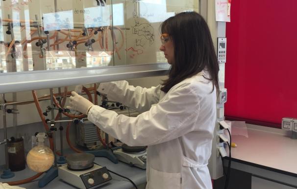 La Real Sociedad Española de Química premia a Lourdes Maestre por su tesis doctoral en la Universidad de Huelva