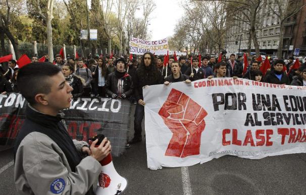 Comienza en Madrid una manifestación contra el sistema de becas y la Lomce
