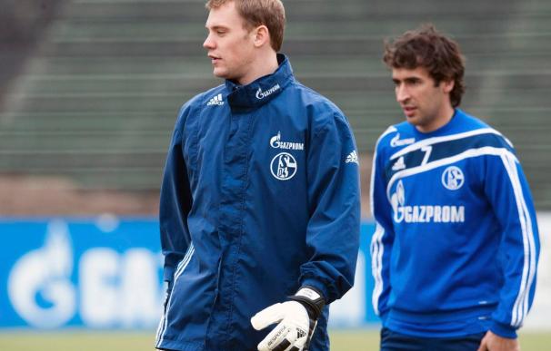 Raúl reitera que seguirá en el Schalke pese a la marcha de Magath