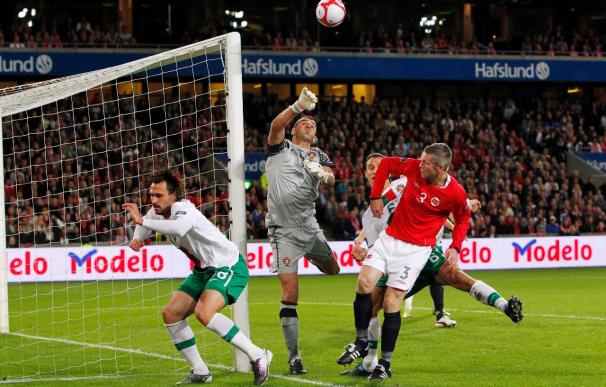 1-0. Portugal se hunde en Noruega y complica su pase al Euro 2012