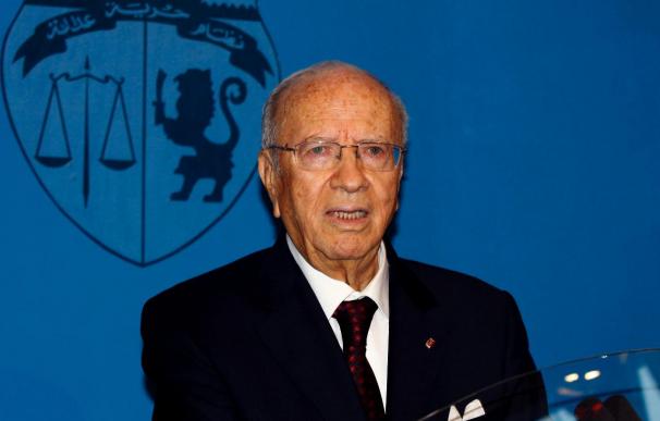 El primer ministro tunecino anuncia la formación del nuevo gobierno