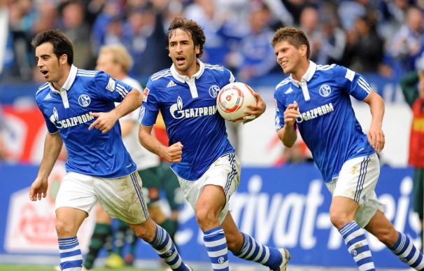 Raúl marca su primer gol oficial con el Schalke y el líder Maguncia derrota al Bayern